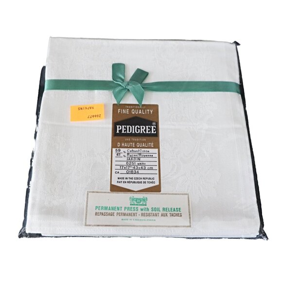 8 Vintage Damask White Napkins Pedigree NOS - Picture 2 of 4